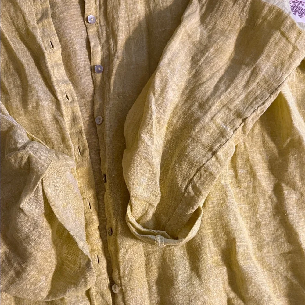 Tahari Yellow Button Down Shirt - Picture 4 of 4